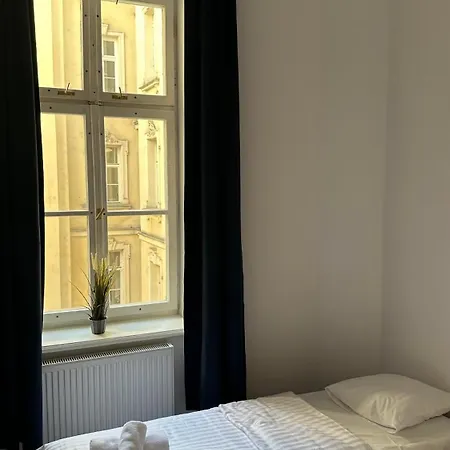 Kamienica Srodmiescie 18a * Warsaw